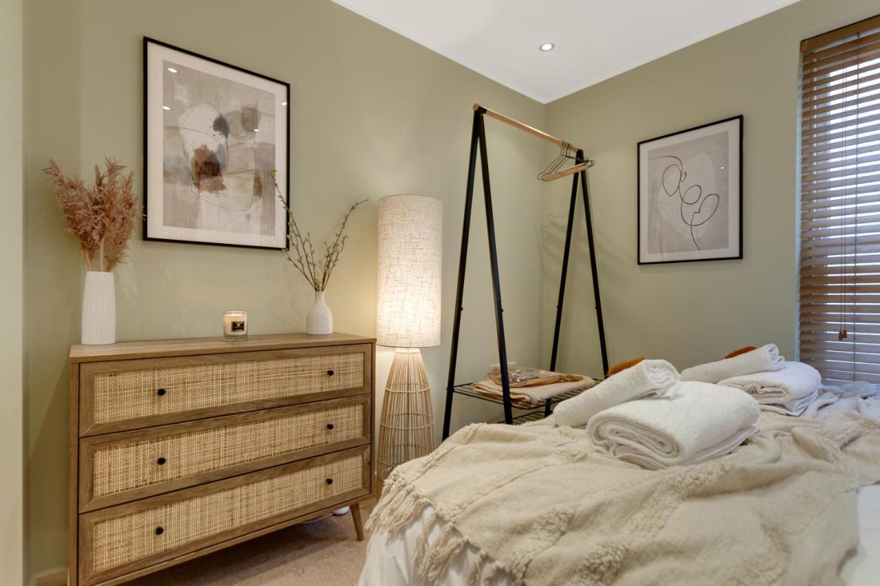 The Rafters - 2 Bedroom Apartment - Central Location - Vibrant Atmosphere Canterbury Ngoại thất bức ảnh